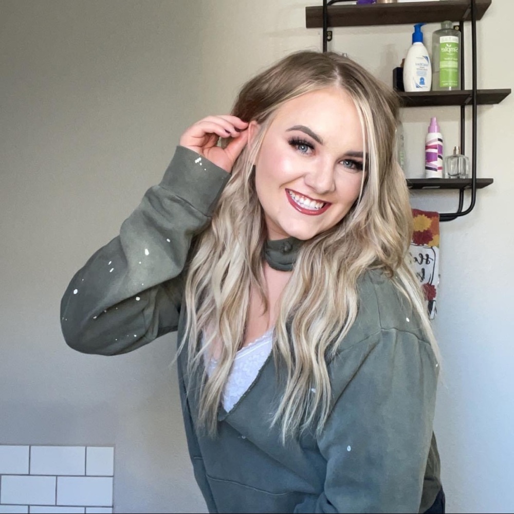 Meet your Posher, Kelcie